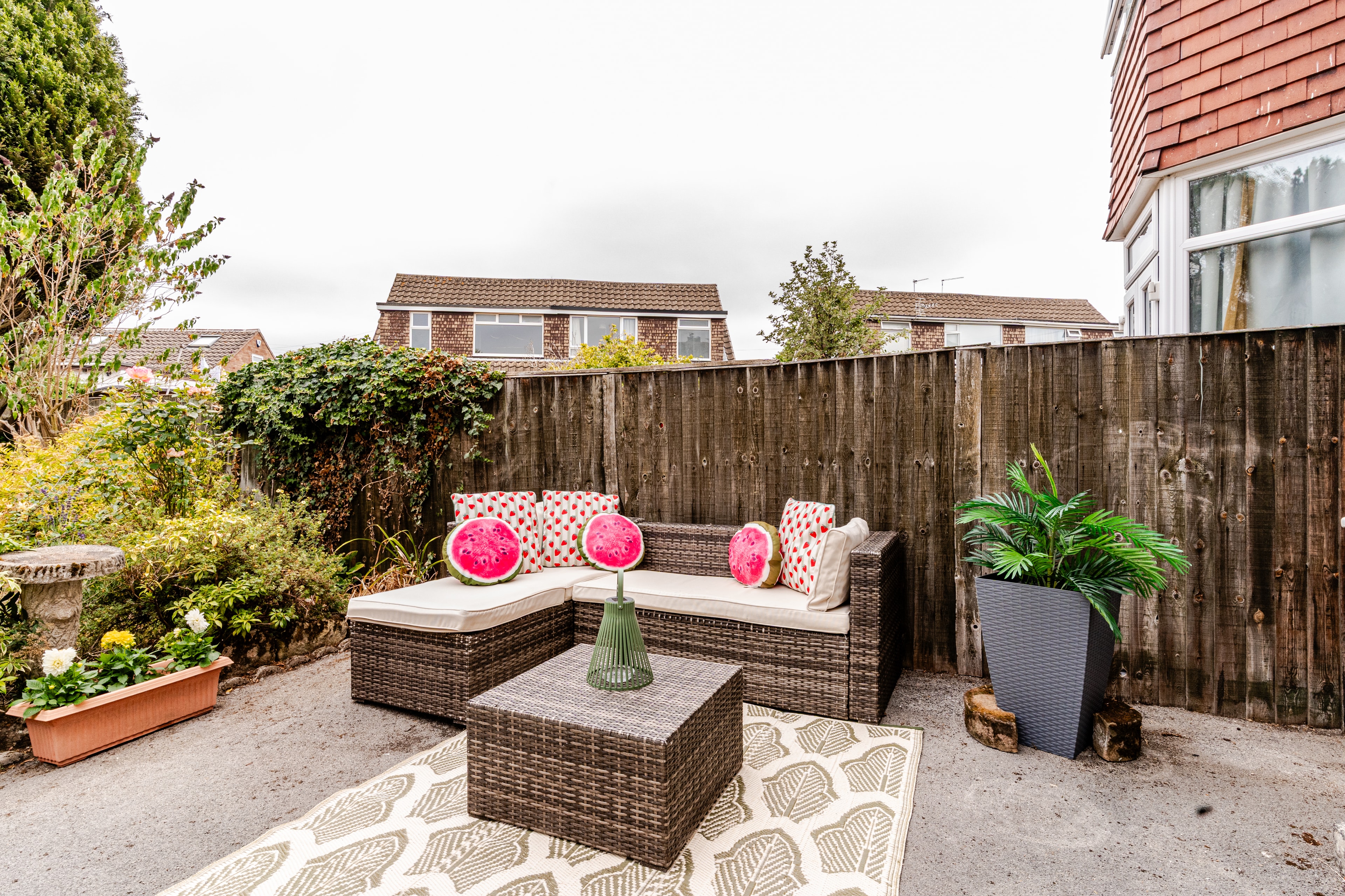 Patio with wicker seating